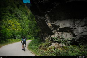 Trasee cu bicicleta MTB XC - Traseu MTB Muntii Latoritei: Gara Lotru - Brezoi - Valea lui Stan - Malaia - Ciungetu - Petrimanu (Lacul Bradisor - Lacul Malaia - Valea Latoritei - Lacul Petrimanu - Lacul Galbenu) de Andrei Vocurek