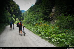 Trasee cu bicicleta MTB XC - Traseu MTB Muntii Latoritei: Gara Lotru - Brezoi - Valea lui Stan - Malaia - Ciungetu - Petrimanu (Lacul Bradisor - Lacul Malaia - Valea Latoritei - Lacul Petrimanu - Lacul Galbenu) de Andrei Vocurek