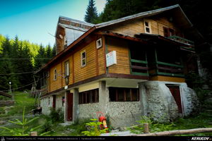 Trasee cu bicicleta MTB XC - Traseu MTB Muntii Latoritei: Gara Lotru - Brezoi - Valea lui Stan - Malaia - Ciungetu - Petrimanu (Lacul Bradisor - Lacul Malaia - Valea Latoritei - Lacul Petrimanu - Lacul Galbenu) de Andrei Vocurek