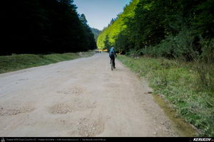 Trasee cu bicicleta MTB XC - Traseu MTB Masivul Piatra Craiului: Zarnesti - Cabana Gura Raului - Prapastiile Zarnestilor - spre Cabana Curmatura (varianta familie, copil de 1 an) de Andrei Vocurek