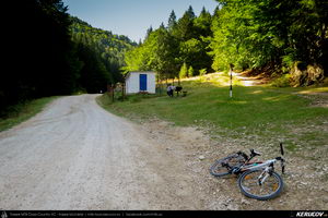 Trasee cu bicicleta MTB XC - Traseu MTB Masivul Piatra Craiului: Zarnesti - Cabana Gura Raului - Prapastiile Zarnestilor - spre Cabana Curmatura (varianta familie, copil de 1 an) de Andrei Vocurek