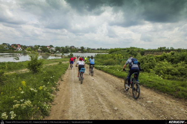 Trasee cu bicicleta MTB XC - Traseu MTB Bucuresti - Cozieni - Ganeasa - Sindrilita - Cojesti - Belciugatele - Branesti de Andrei Vocurek