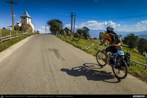 Trasee cu bicicleta MTB XC - Traseu MTB Zarnesti - Magura - Pestera - Moieciu - Bran - Predelut - Zarnesti (varianta familie, copil de 2 ani) de Andrei Vocurek