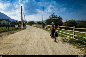 Trasee cu bicicleta MTB XC - Traseu MTB Zarnesti - Magura - Pestera - Moieciu - Bran - Predelut - Zarnesti (varianta familie, copil de 2 ani) de Andrei Vocurek