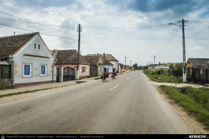 Trasee cu bicicleta MTB XC - Traseu MTB Nocrich - Cornatel - Nucet - Sacadate - Avrig (varianta familie, copil de 2 ani) de Andrei Vocurek