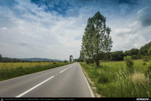 Trasee cu bicicleta MTB XC - Traseu MTB Nocrich - Cornatel - Nucet - Sacadate - Avrig (varianta familie, copil de 2 ani) de Andrei Vocurek
