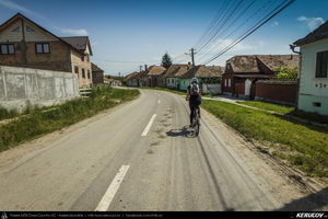 Trasee cu bicicleta MTB XC - Traseu MTB Nocrich - Marpod - Ilimbav - Altana - Nocrich (varianta familie, copil de 2 ani) de Andrei Vocurek