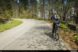 Trasee cu bicicleta MTB XC - Traseu MTB Muntii Bucegi: Sinaia - Cota 1400 - Stana Regala / Poiana Stanii - Sinaia (Schitul Sfanta Ana, Stancile Franz Joseph, Stanca Sfanta Ana, Castelul Peles) de Andrei Vocurek