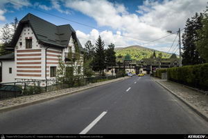 Trasee cu bicicleta MTB XC - Traseu MTB Muntii Bucegi: Sinaia - Cota 1400 - Stana Regala / Poiana Stanii - Sinaia (Schitul Sfanta Ana, Stancile Franz Joseph, Stanca Sfanta Ana, Castelul Peles) de Andrei Vocurek