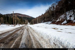 Trasee cu bicicleta MTB XC - Traseu MTB Muntii Bucegi: Busteni - Valea Cerbului - Valea Spumoasa - Poiana Tapului - Sinaia (Cascada Valea Spumoasa, Castelul Cantacuzino, Castelul Peles) de Andrei Vocurek