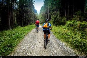 Trasee cu bicicleta MTB XC - Traseu MTB Muntii Baiului: Azuga - Valea Azugii - Pasul Azuga - Valea Garcinului - Sacele - Brasov de Andrei Vocurek