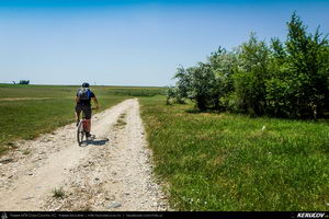 Trasee cu bicicleta MTB XC - Traseu MTB Medgidia - Poarta Alba - Murfatlar - Straja - Baraganu - Lanurile - Ciocarlia - Valea Dacilor - Medgidia (Canalul Dunare - Marea Neagra - Monumentul Tineretului de la Straja) de Andrei Vocurek