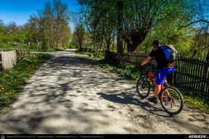 Trasee cu bicicleta MTB XC - Traseu MTB Pitesti - Argeselu - Jupanesti - Retevoiesti - Domnesti - Corbi - Jgheaburi - Pitesti (Biserica de lemn din Jupanesti, Manastirea Corbii de Piatra, Cula Druganescu, Vila Micescu) de Andrei Vocurek