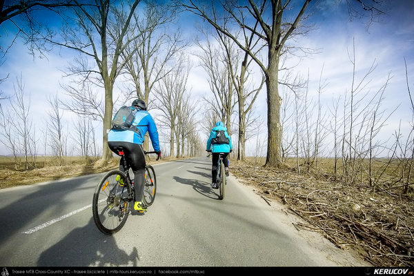 Traseu SSP Bucuresti - Tunari - Dascalu - Gradistea - Fierbinti-Targ - Dridu - Bucuresti * - KERUCOV .ro © 2007 - 2025 || #traseecubicicleta #mtb #ssp