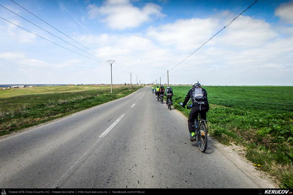 Traseu SSP Bucuresti - Berceni - Varasti - Pasarea - Vasilati - Fundeni - Branesti - Cozieni - Bucuresti - KERUCOV .ro © 2007 - 2025 || #traseecubicicleta #mtb #ssp