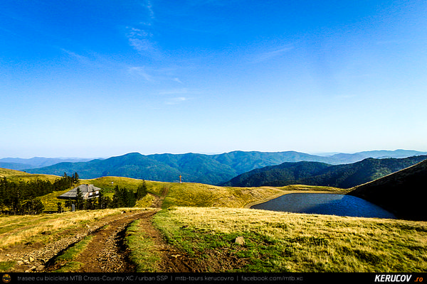 Trasee cu bicicleta MTB XC - Traseu MTB Muntii Siriu: Nehoiasu - Lunca Jaristei - Lacul Vulturilor - Nehoiu - Valea Lupului - Patarlagele - Gura Bascei de Andrei Vocurek