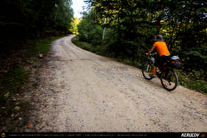 Trasee cu bicicleta MTB XC - Traseu MTB Muntii Siriu: Nehoiasu - Lunca Jaristei - Lacul Vulturilor - Nehoiu - Valea Lupului - Patarlagele - Gura Bascei de Andrei Vocurek