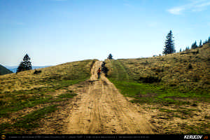 Trasee cu bicicleta MTB XC - Traseu MTB Muntii Siriu: Nehoiasu - Lunca Jaristei - Lacul Vulturilor - Nehoiu - Valea Lupului - Patarlagele - Gura Bascei de Andrei Vocurek
