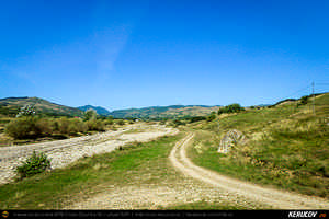 Trasee cu bicicleta MTB XC - Traseu MTB Poienile - Gura Bascei - Calvini - Slobozia - Corbu - Lera - Chiojdu - Basca Chiojdului: Casa cu Blazoane din Chiojdu si Cascada La Sipot de Andrei Vocurek