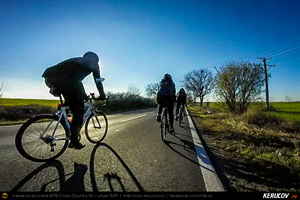 Trasee cu bicicleta MTB XC - Traseu SSP Bucuresti - Gradistea - Falastoaca - Isvoarele - Hotarele - Greaca - Prundu - Adunatii-Copaceni - Bucuresti (Conacul Gorski din Greaca) de Andrei Vocurek
