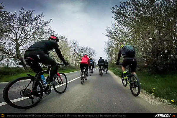 Traseu SSP Bucuresti - Dimieni - Caciulati - Moara Vlasiei - Lipia - Merii Petchii - Moara Vlasiei - Dascalu - Tunari - Bucuresti - KERUCOV .ro © 2007 - 2025 || #traseecubicicleta #mtb #ssp