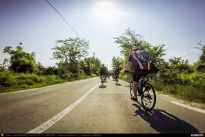 Trasee cu bicicleta MTB XC - Traseu SSP Bucuresti - 1 Decembrie - Gradistea - Comana - Vlad Tepes - Mogosesti - Jilava - Bucuresti (bujorul de padure in Parcul Natural Comana) de Andrei Vocurek