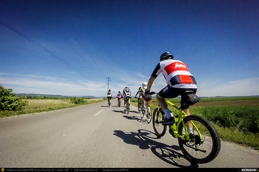 Trasee cu bicicleta MTB XC - Traseu SSP Ploiesti - Strejnicu - Targsoru Nou - Aricestii Rahtivani - Floresti - Magureni - Iedera de Jos - Moreni - Filipestii de Targ - Aricestii Rahtivani - Targsoru Nou - Strejnicu (Drumul Voievozilor / Via Muntenia) de Andrei Vocurek